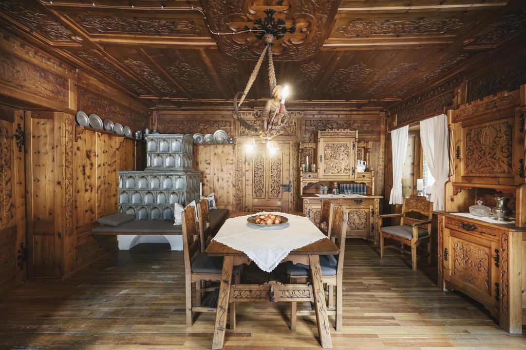 Hotel Hoferwirt ノイシュティフト・イム・シュトゥーバイタール エクステリア 写真
